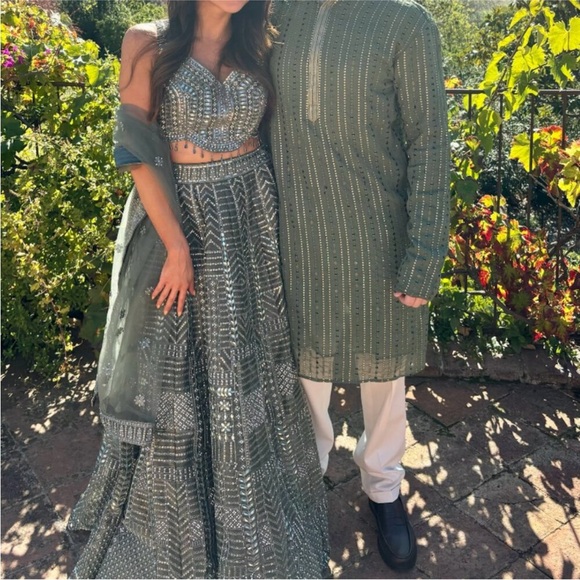 ON HOLD Green and Silver Heavy Lehenga - Picture 5 of 5